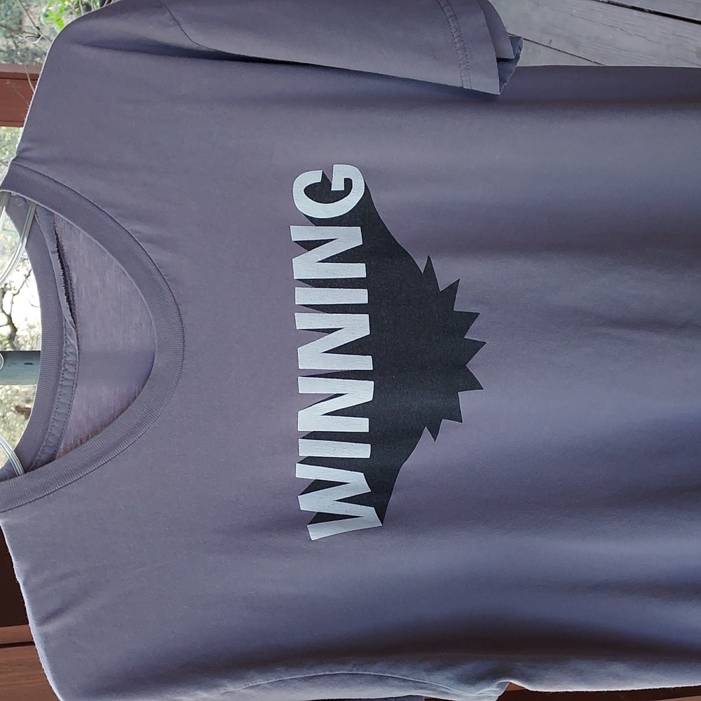 FAMOUS WINNING T-SHIRT no tags Size Large